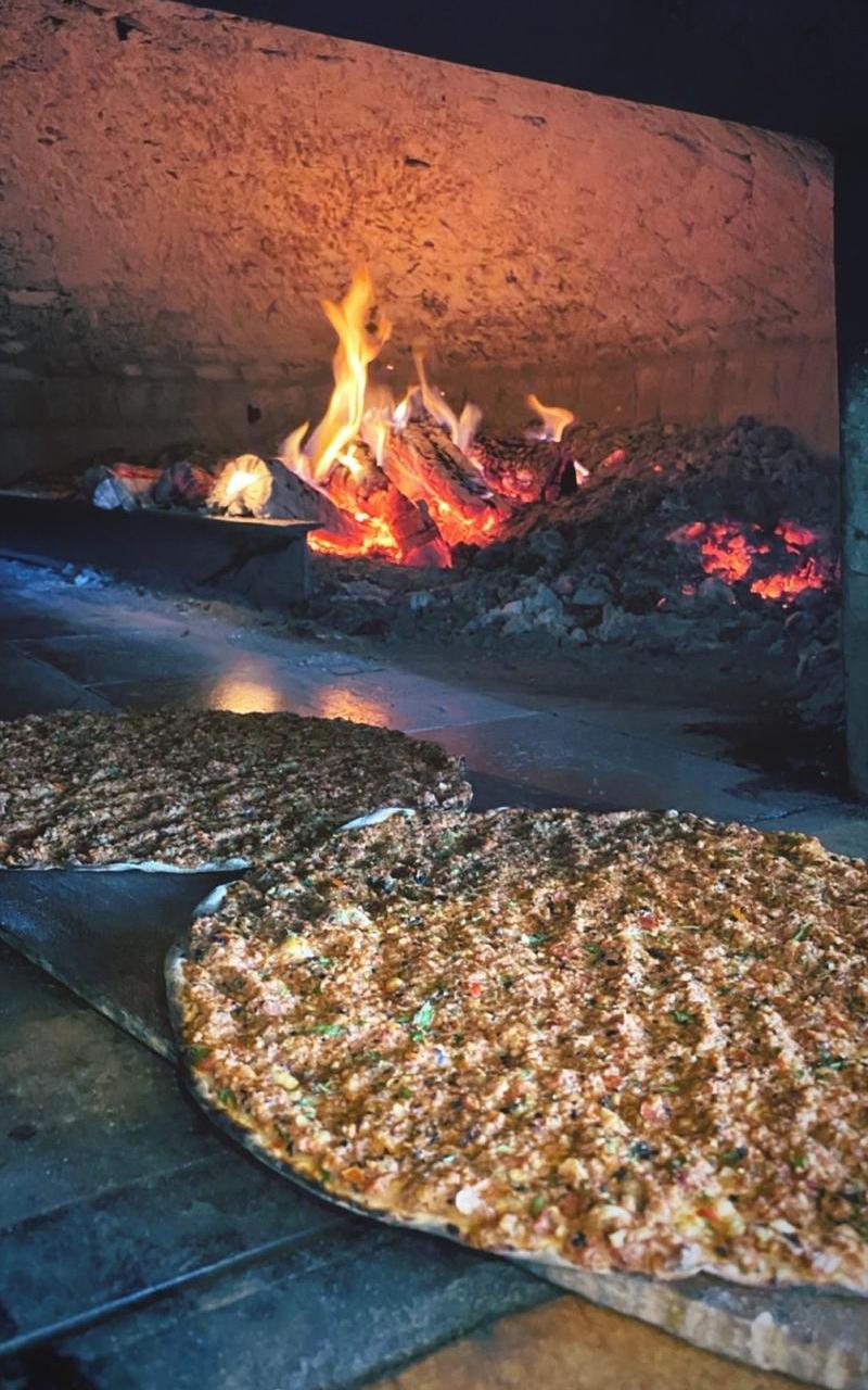 Hanedan Pide Salonu Ve Pizza Flavor 